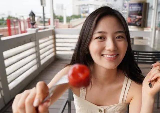 日本女星滨崎玛利亚自杀身亡，重压之下，年轻人该如何活下去？_节目