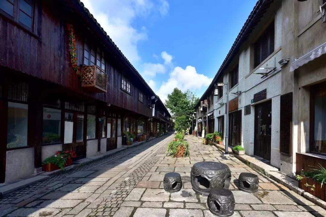 拓展训练基地的发展动态