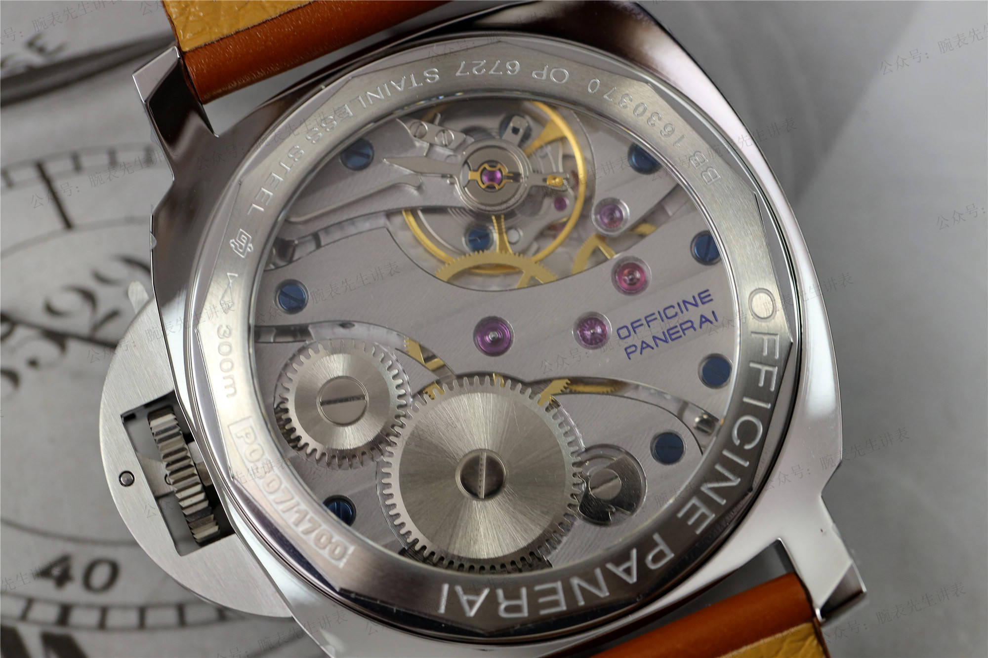 沛纳海111同步原装6497-2豁口型机芯,功能一致,走时准确,稳定性极高.
