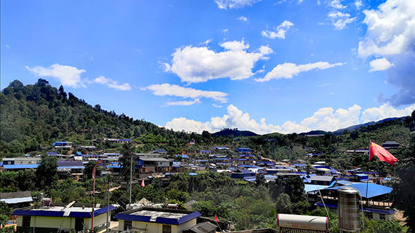 勐腊县勐伴镇龙潭箐村:昔日穷山沟 今朝新瑶寨