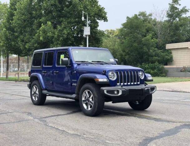 20款牧马人jeep时尚越野车疯狂动力体验