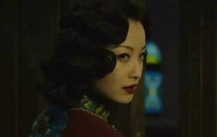 金陵十三钗中赵玉墨赴宴后究竟经历的什么却只有她活了下来