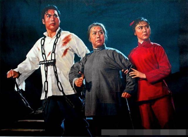 "李玉和"钱浩梁去世,《红灯记》中一家三口,仅剩"铁梅"还健在_李少春