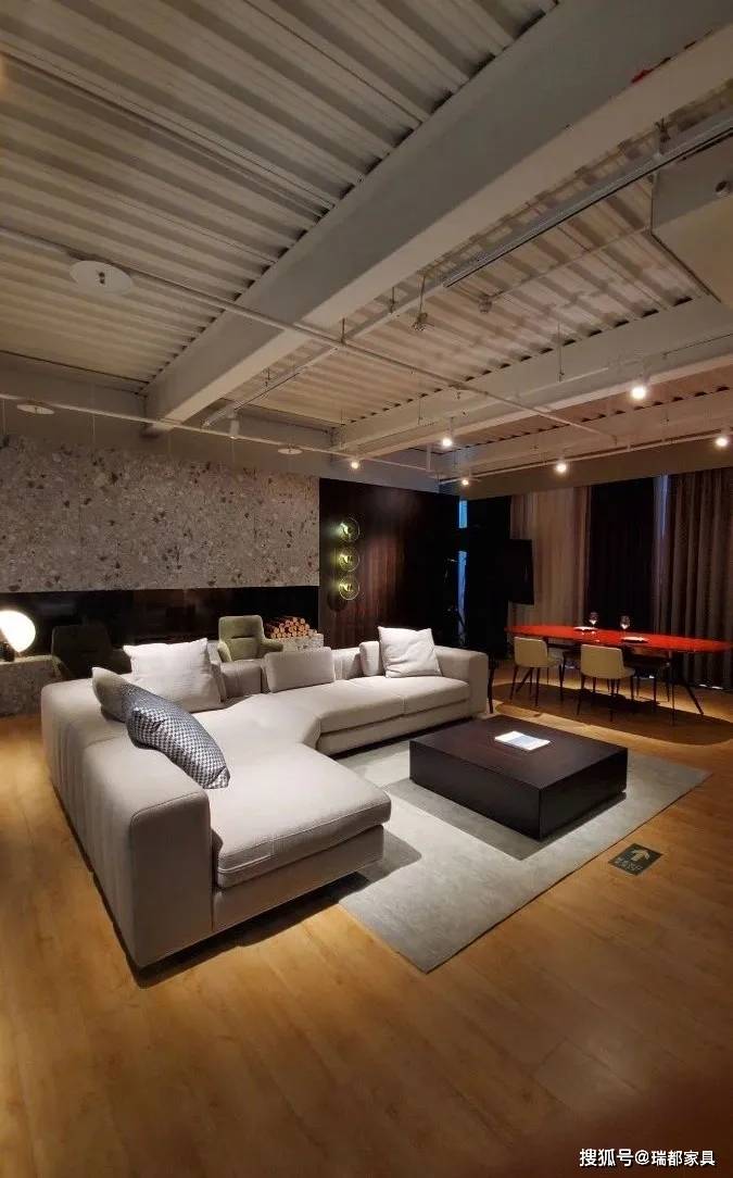 realdo瑞都:与意式家居来一场线下约会!_手机搜狐网