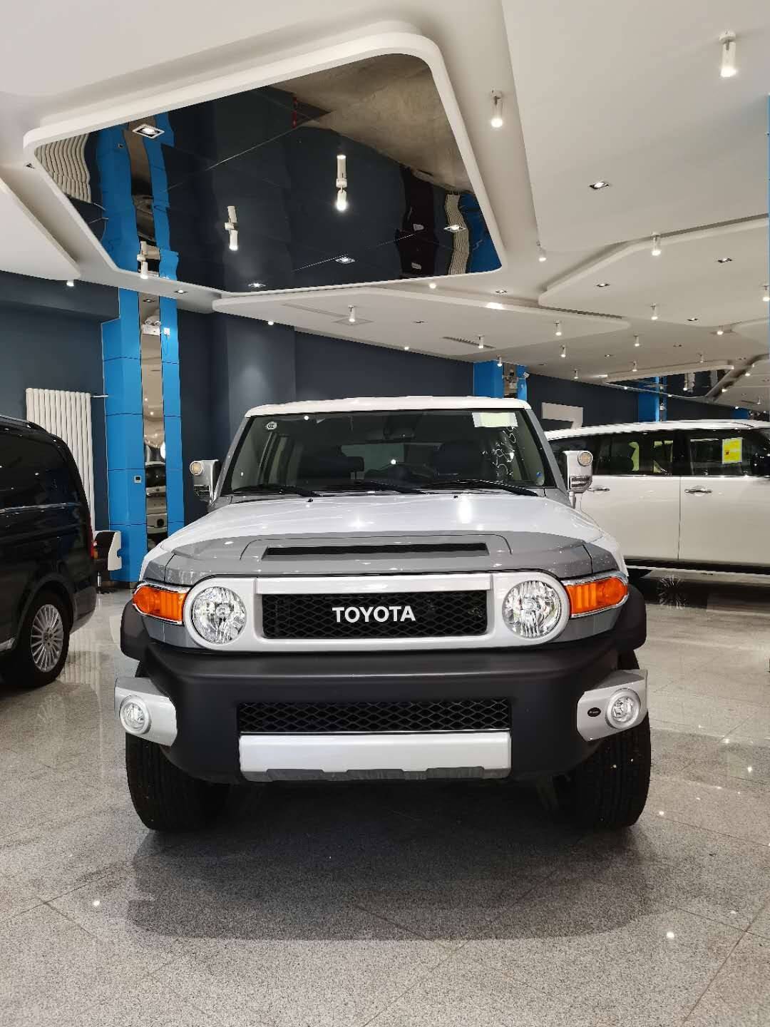 20款丰田fj酷路泽时尚外观颜值高端促降低价