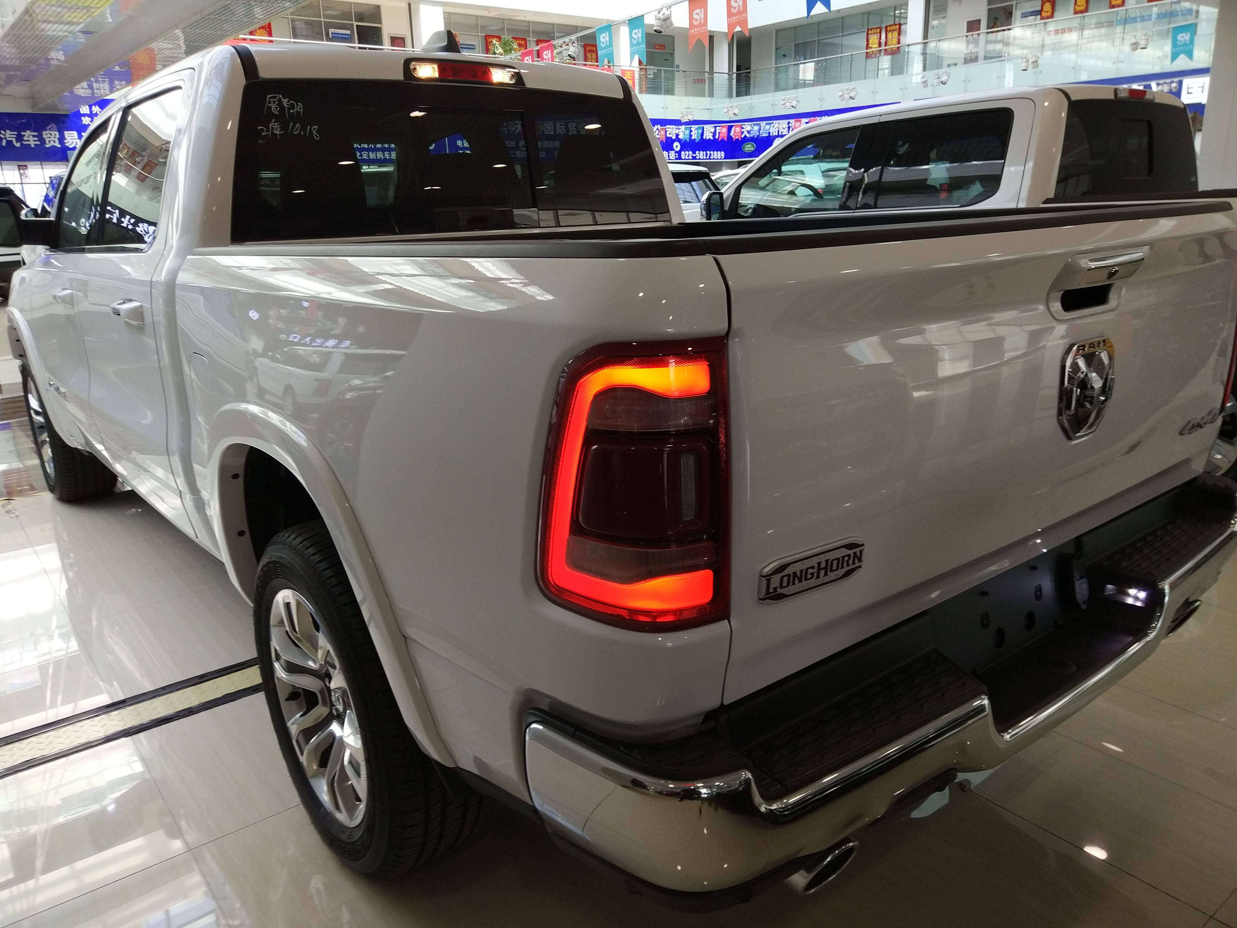 2020款道奇公羊ram1500皮卡顶配长角号参数详解实车测评价格走势上扬