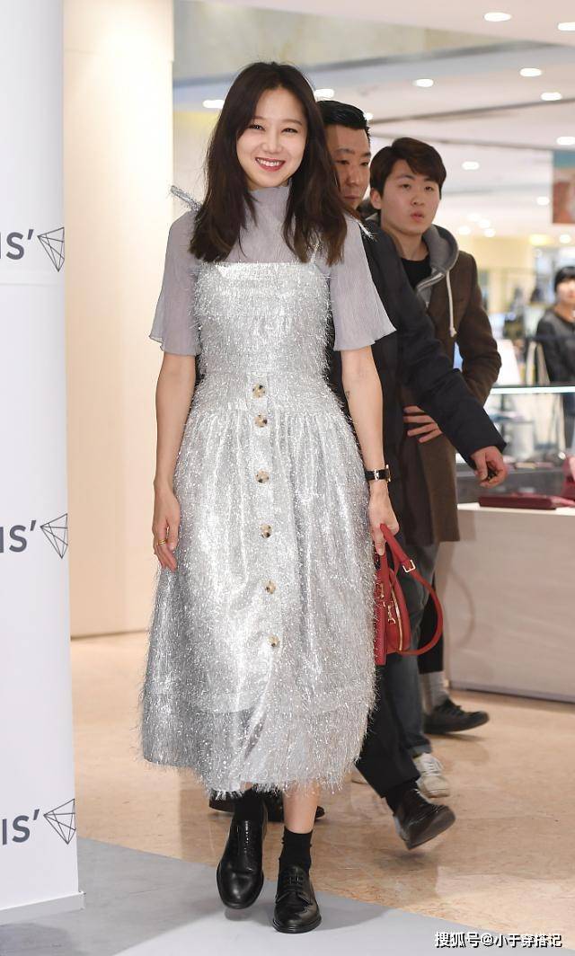 40岁的孔孝真衣品好得没话说!风格多样化,不愧是"百变"女王