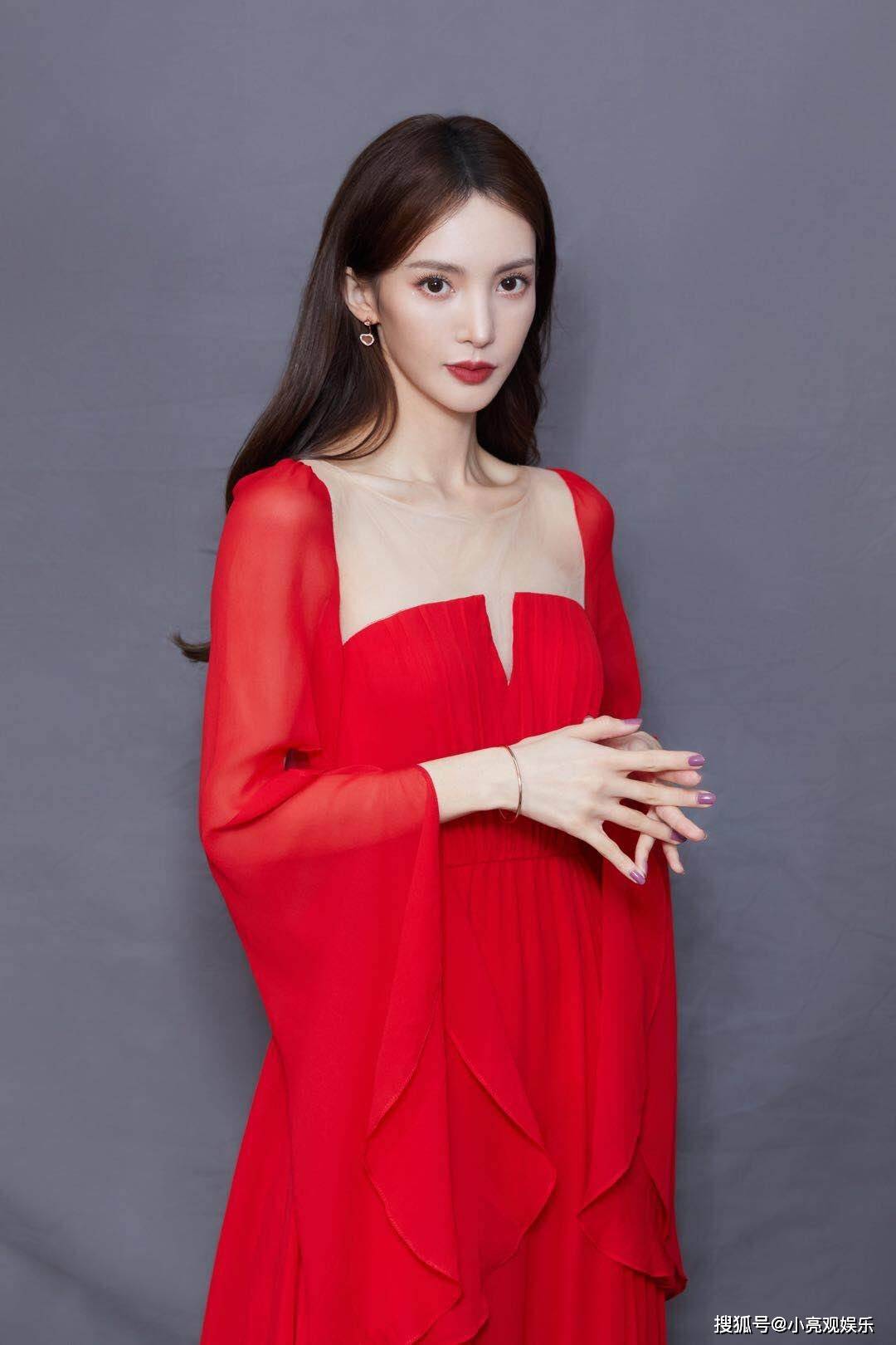 金晨《乘风破浪的姐姐》完美收官 潇洒烂漫未来继续精彩