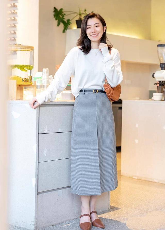 时尚博主的早秋气质穿搭干净舒服还好学适合普通人的穿搭模板