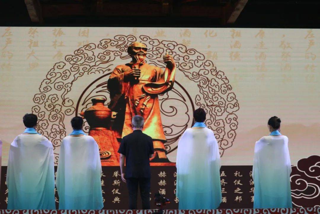 多彩贵州酒2020酒令决樱桃沟建业大食堂猜拳行令争霸赛开赛