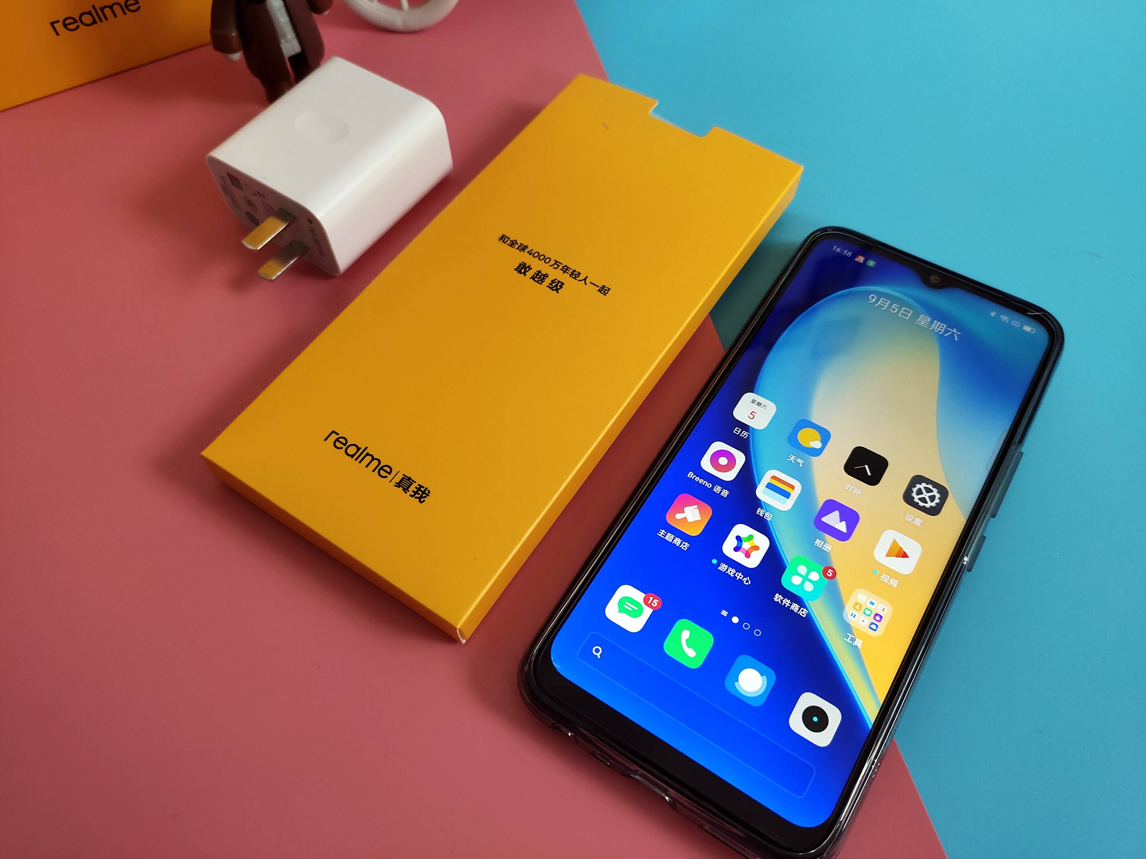 拒绝智商税首款百元5g手机发布realme真我v3体验如何