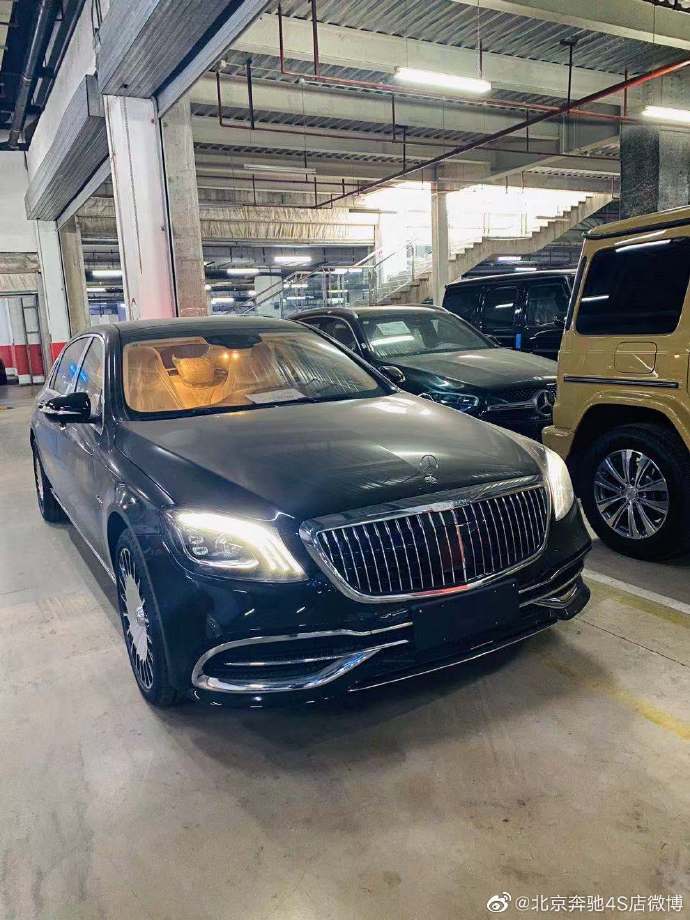 2021款奔驰迈巴赫s450陪伴你见证真实的精彩