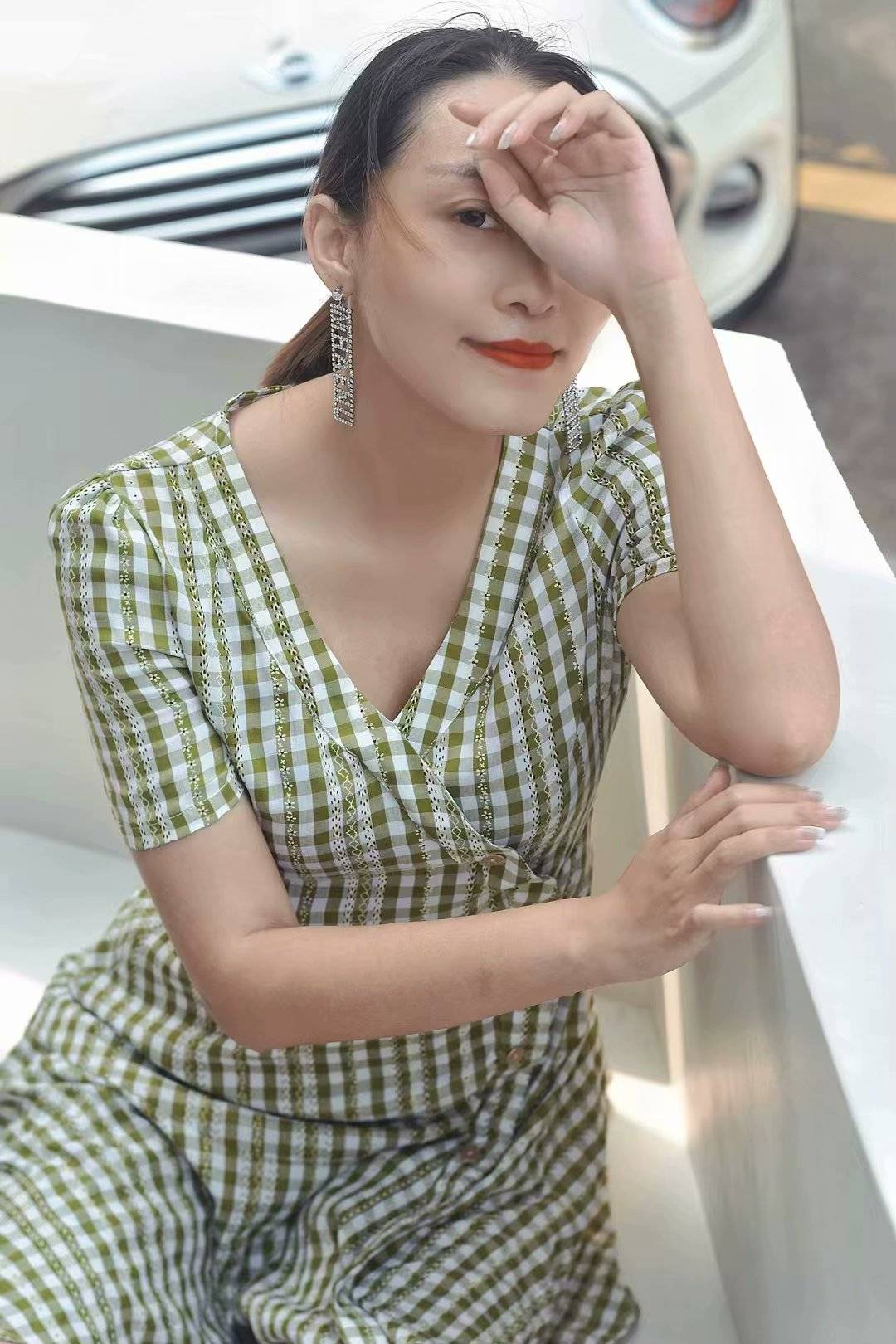 俏丽淡雅清新可人,如此佳丽,不愧是珠海名模_手机搜狐网