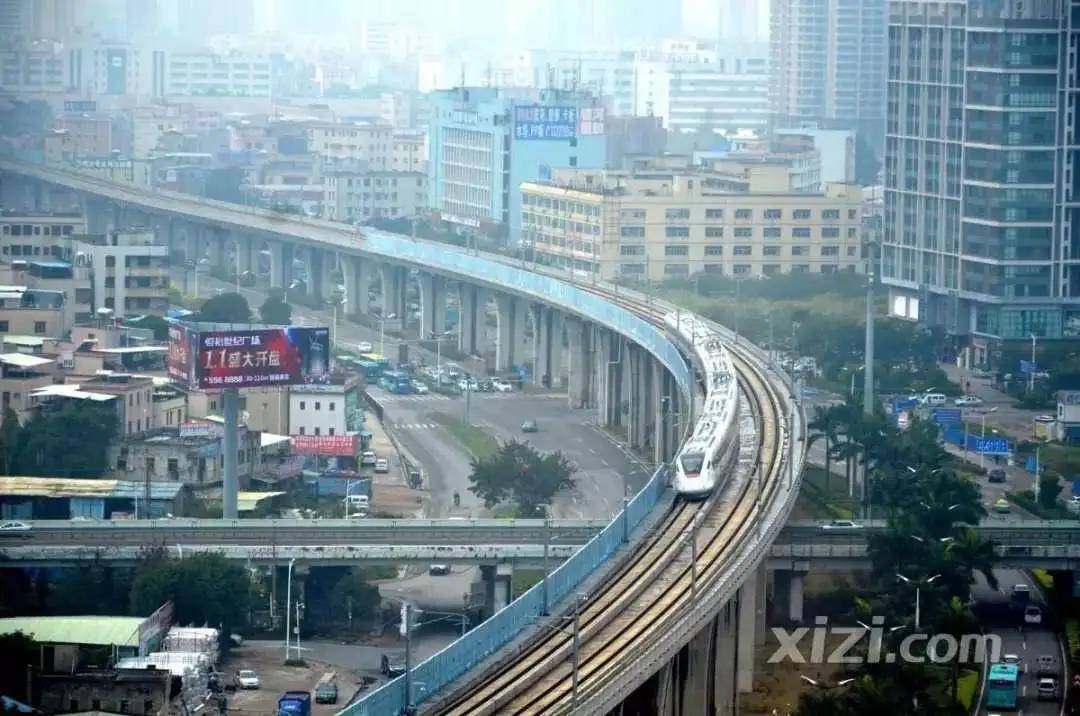 该延长线自莞惠城际小金口站北端引出,沿惠州大道向北走行,以隧道形式