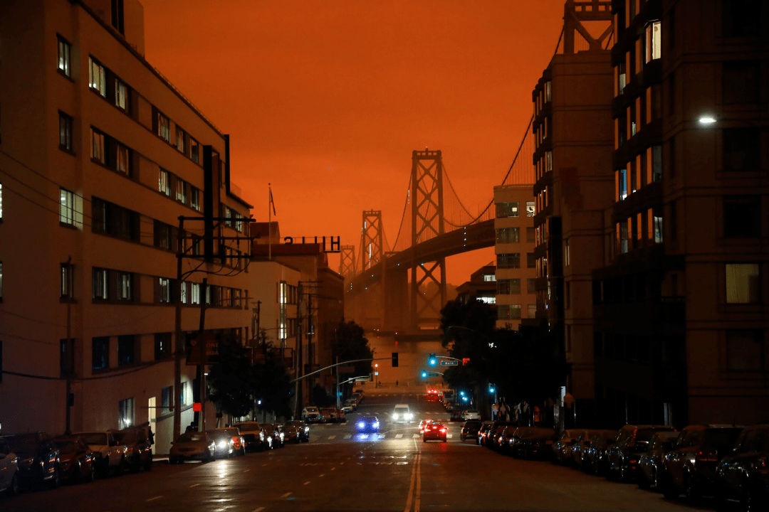 加州"末日景象",史上最大山火为环境保护敲响警钟