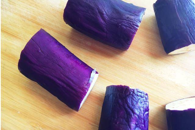 茄子最近火了吃了30年这做法第一次见饭店都吃不到香极了