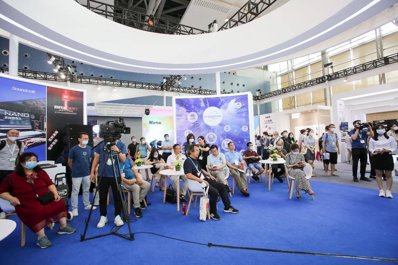 哈曼，一样又不一样的2020