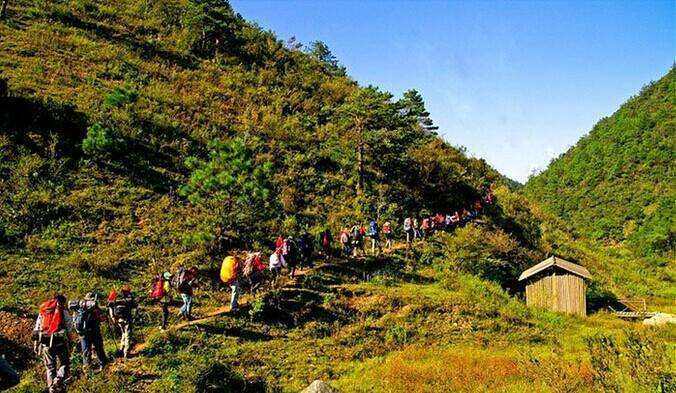 將毅力進行到底深圳拓展團建之野外徒步