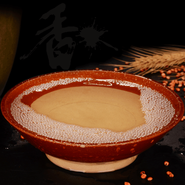 酱香酒|正常的一瓶酱香酒，到底应该是什么颜色？