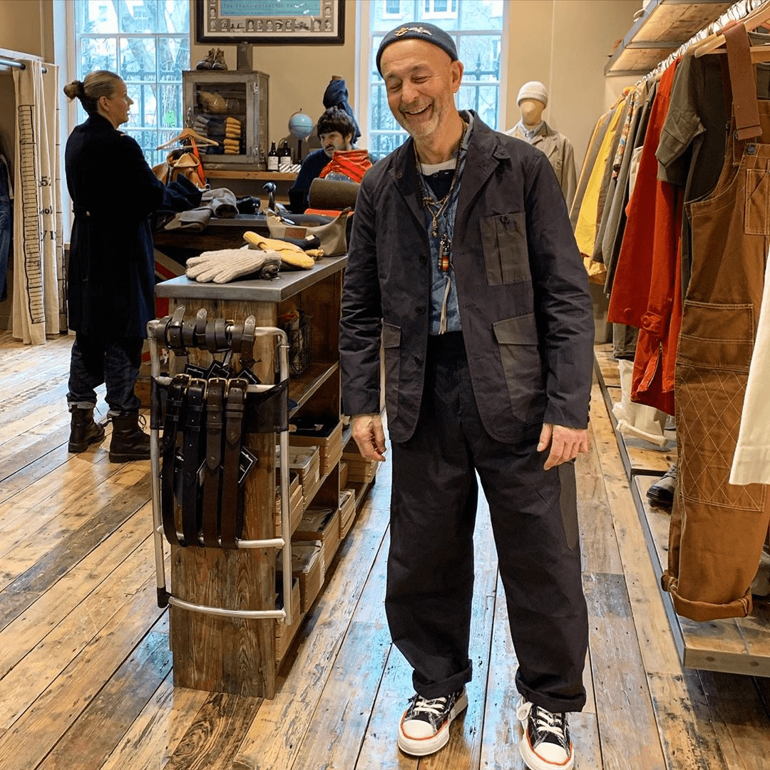 如何让岁月绕着走看nigelcabourn老爷子的穿搭秒变大男孩