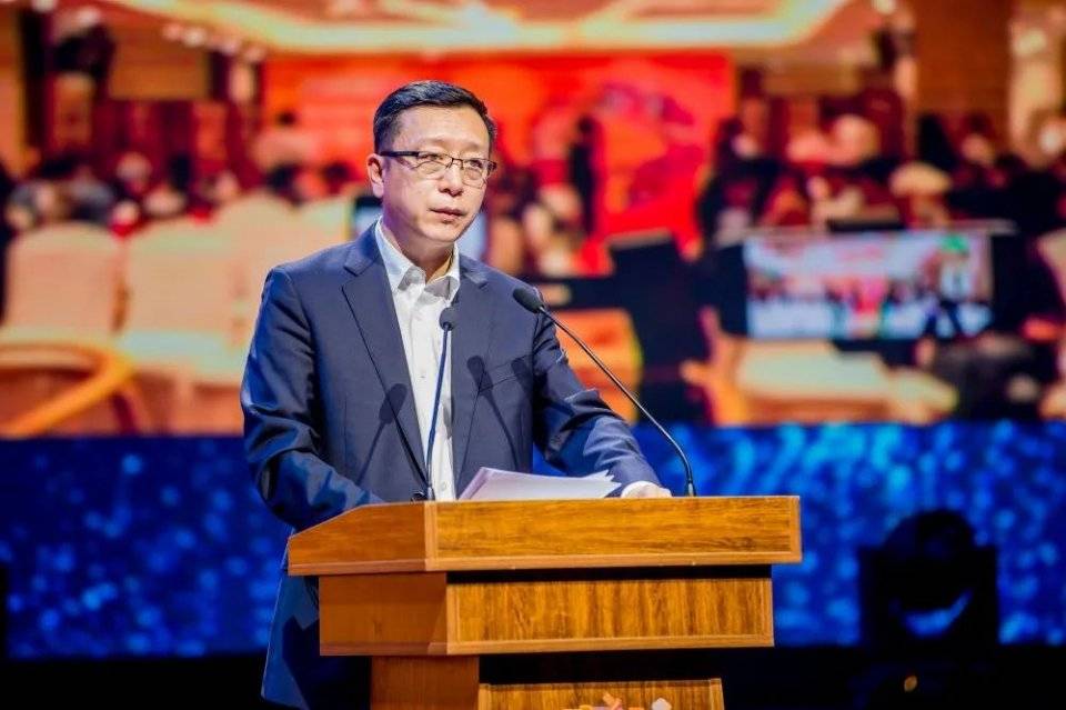 宋葛龙副市长表示,电商经济,直播带货是新业态,新模式,让购物变得更有