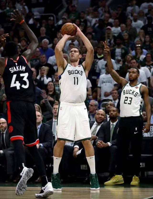 4战3个全队第1,表现堪比全明星,还舍得送人吗?_特纳