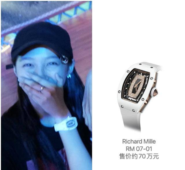 有一种炫富叫关晓彤的手表一般人学不来