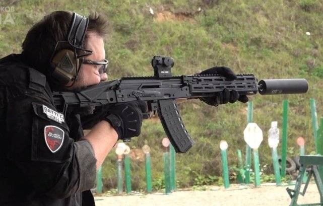 枪支炸膛多可怕,竟这样严重,犹如定时炸弹,最后一图已不忍直视_手机