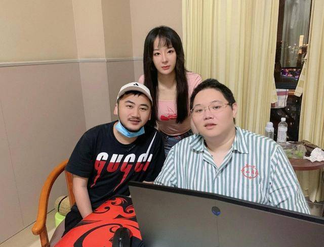 希望pdd以后多注意身体,调养最关键,还等着pdd和沈灵敏的大事呢,祝pdd