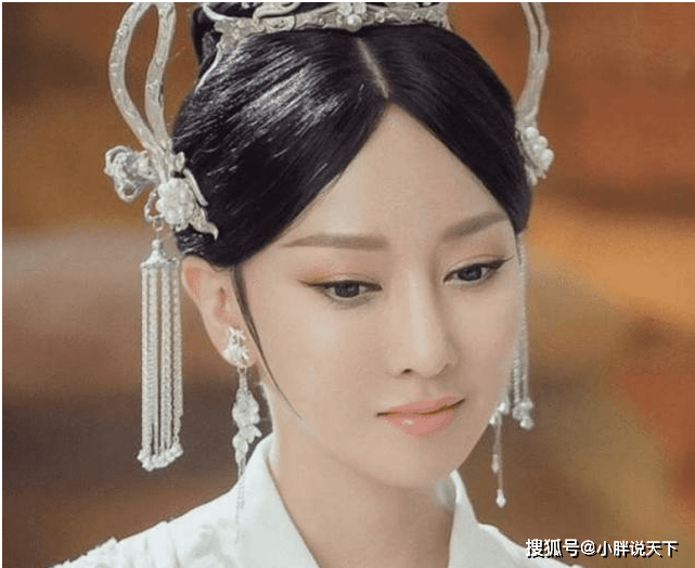 原创萨顶顶卸妆堪比整容从神婆变仙女堪称换脸