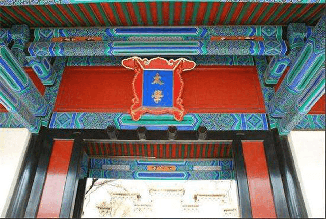 用来抵制寒门士族人才的手段,即使你再出色,也会大概率在阅卷时被刷下