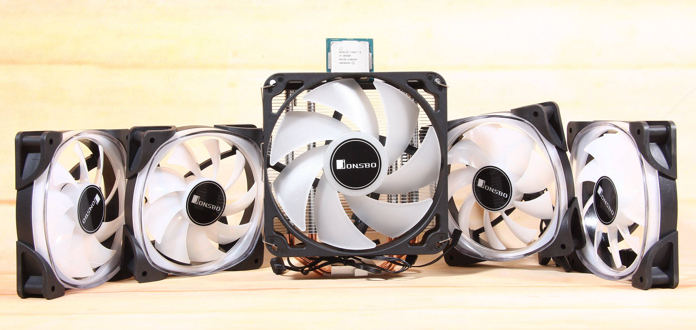 配华硕tuf b550m-plus重炮手的身价则是1989元,价格差距拉到了240元