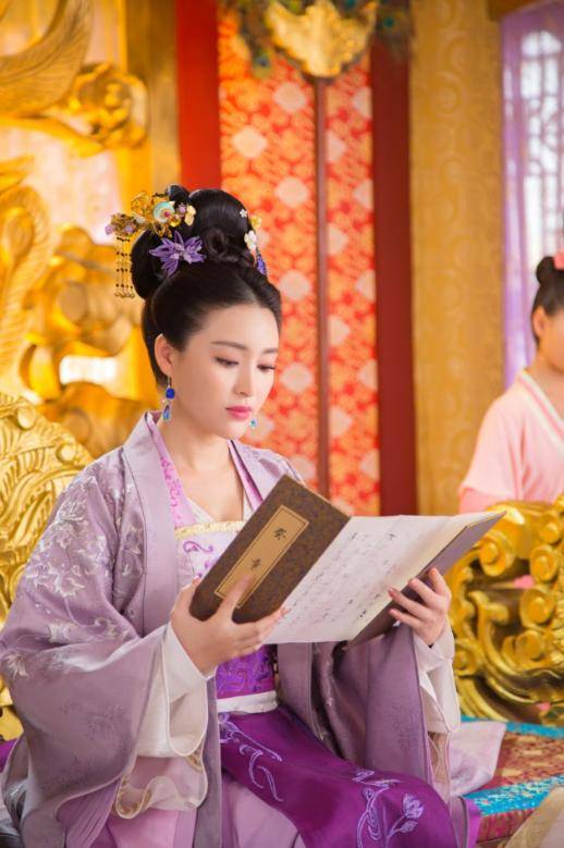 皇后传丨最后一个穿龙袍的皇后慈禧的偶像她是怎么逆袭的