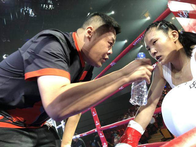 今晚,武林风比赛中,女子51公斤级迎来精彩对决,已经武林风擂台三连胜