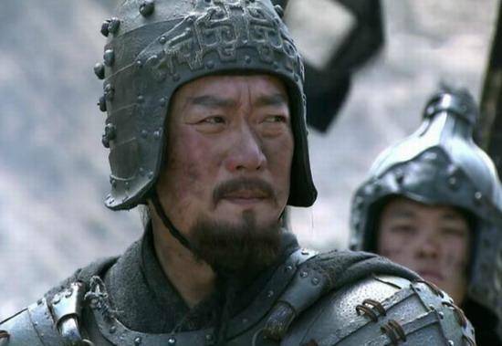 张辽和乐进三国二十四名将武力榜中张辽排名第十三,位在夏侯惇和夏侯