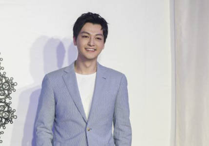 张晓谦家境是什么网传其是富二代父母身份资料引关注