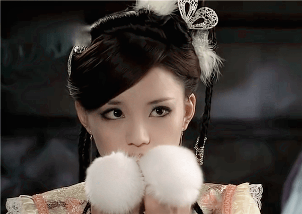 赵丽颖鲤鱼精,鞠婧祎蛇精,看到她的兔子精太软萌_手机搜狐网