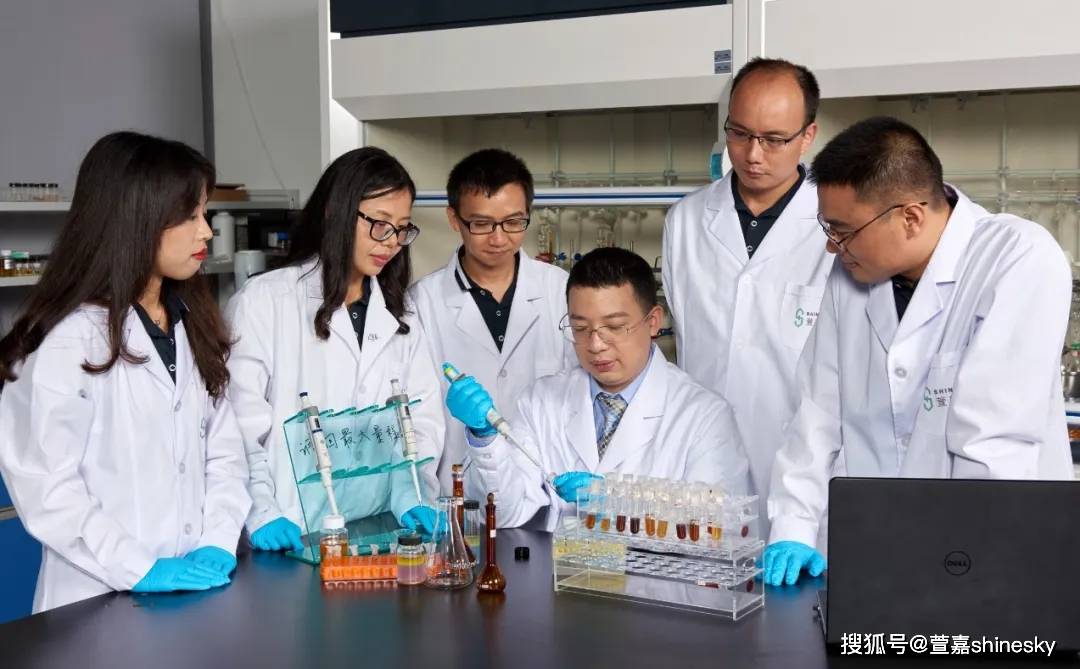 对话萱嘉生物领航人张嘉恒:以离子液体创造科学之美-搜狐大视野-搜狐新闻