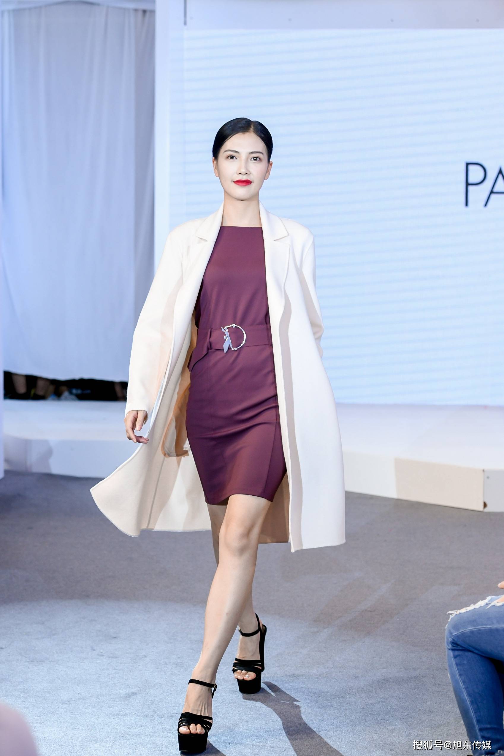 深圳模特公司华强北茂业举办2020秋冬时装周发布会