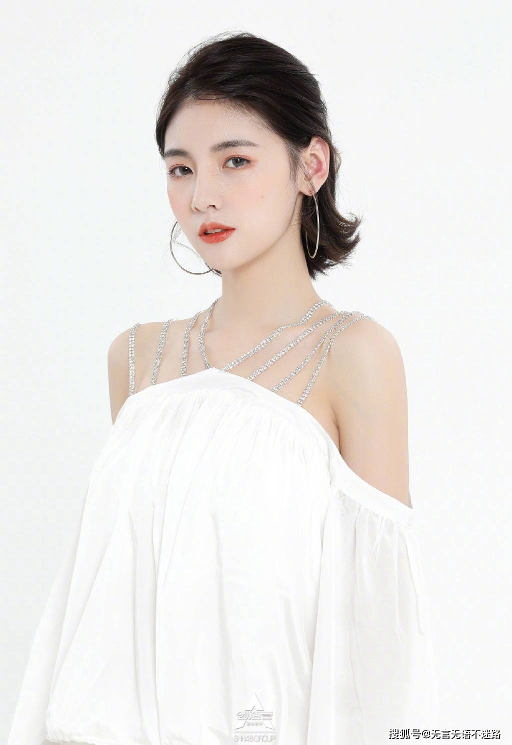 snh48赵粤 吊带裙性感十足