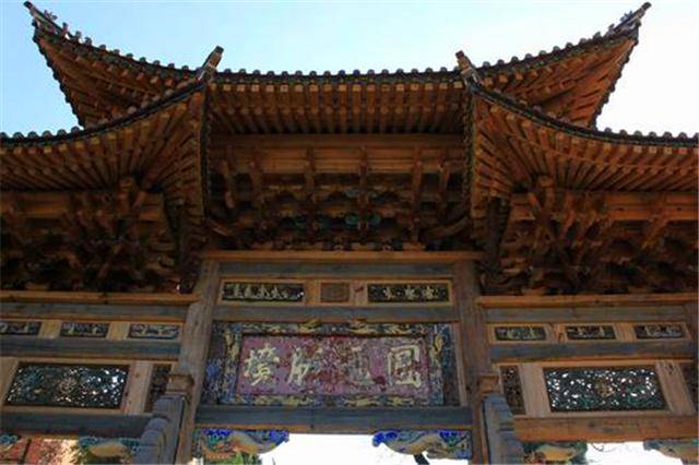 原创云南省这一佛寺,靠外地佛教文化发展至今,是云南香火最旺的佛寺