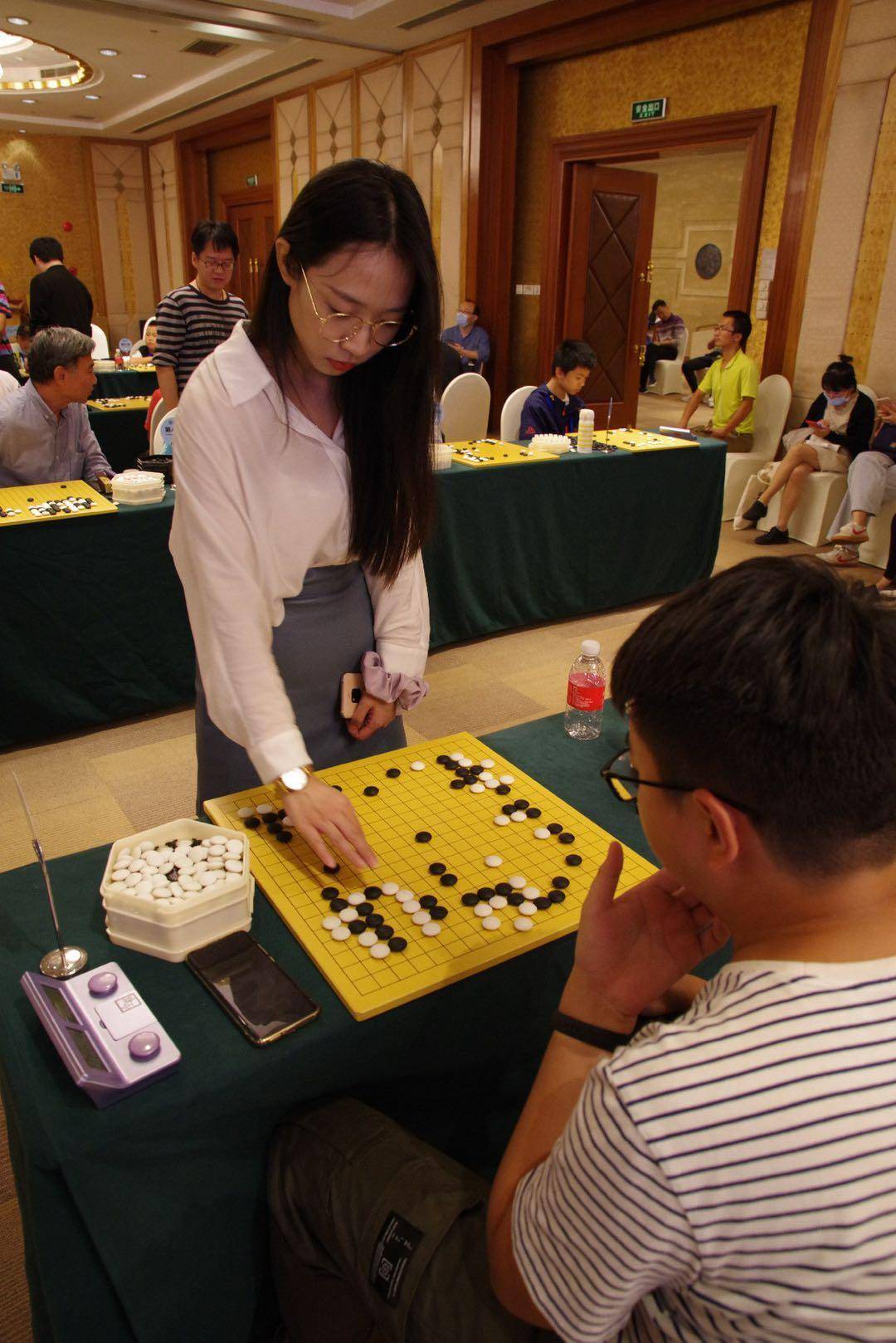 弈客围棋大会渐入佳境多项副赛精彩纷呈