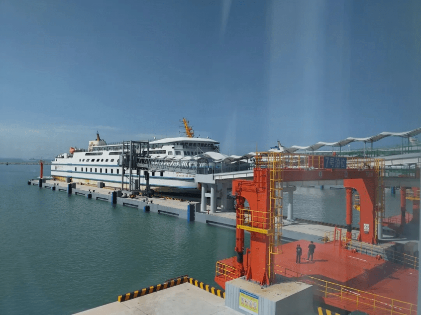 巴西最大港口及装卸设备