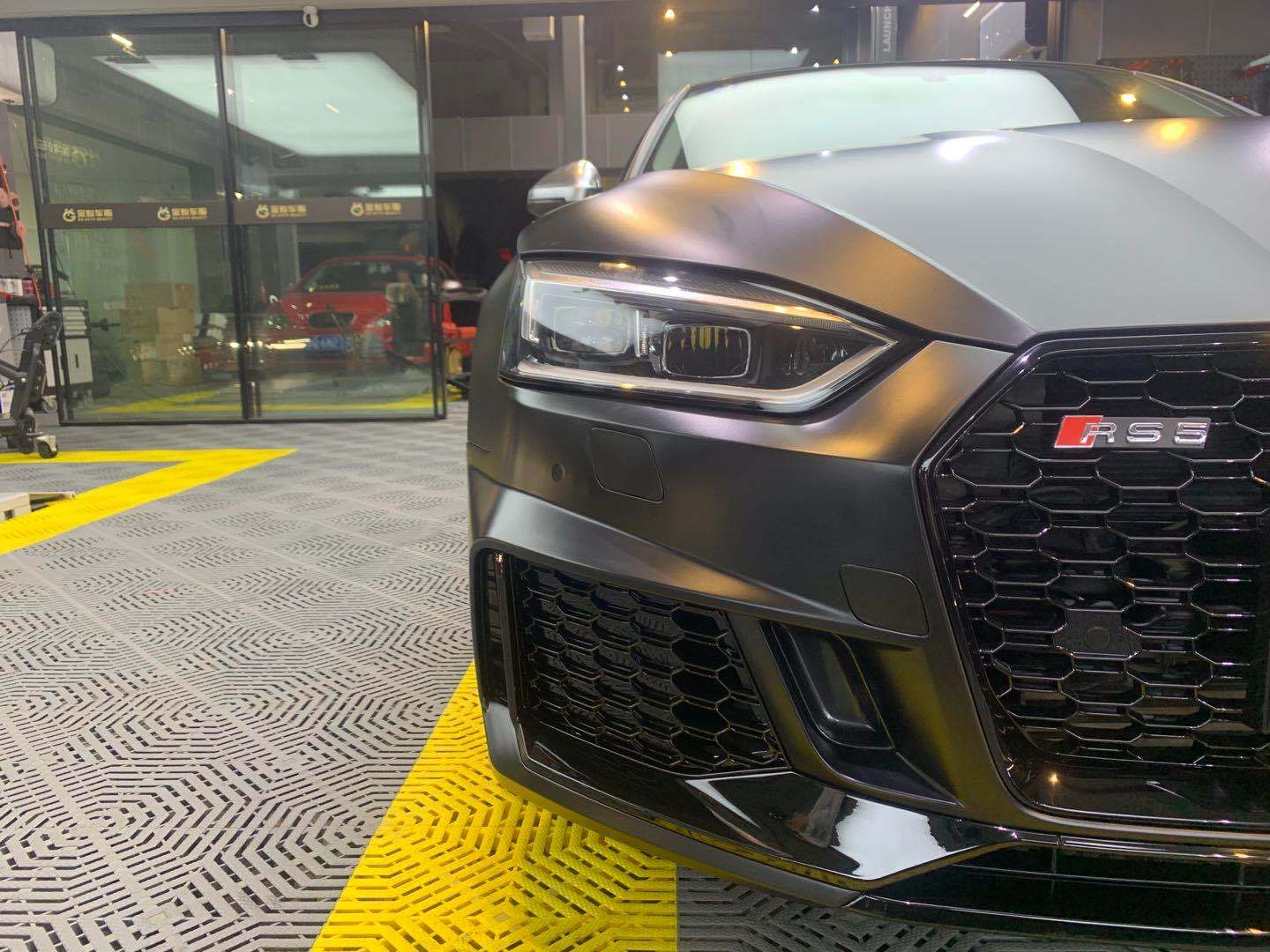 奥迪q5改色贴膜亚面绸缎黑 磨砂黑武士黑 长沙汽车改装