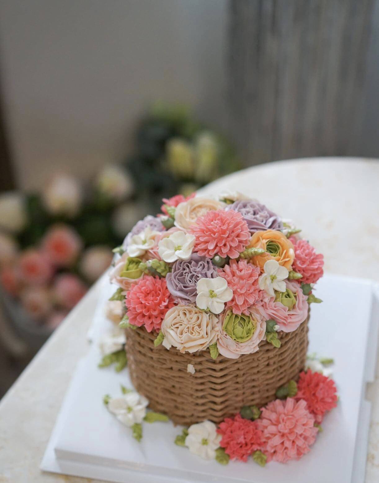 周五和各位妈妈一起分享韩式花篮蛋糕的制作