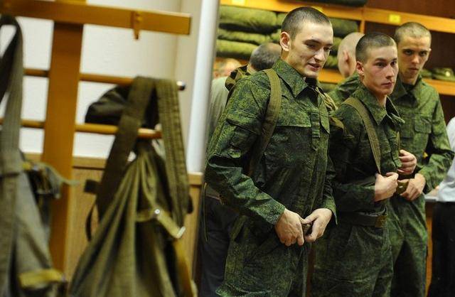 俄罗斯卡累利阿共和国,今年秋天将有600多名年轻人被征召入伍!