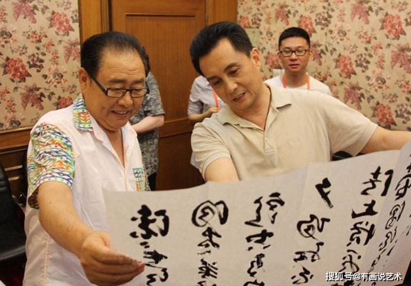 并且认识了剧组的书法指导老师李天马