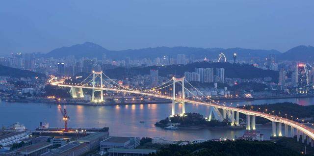 厦门第一桥:拥有"东渡飞虹"日均车流量超16万,赞誉度极高!