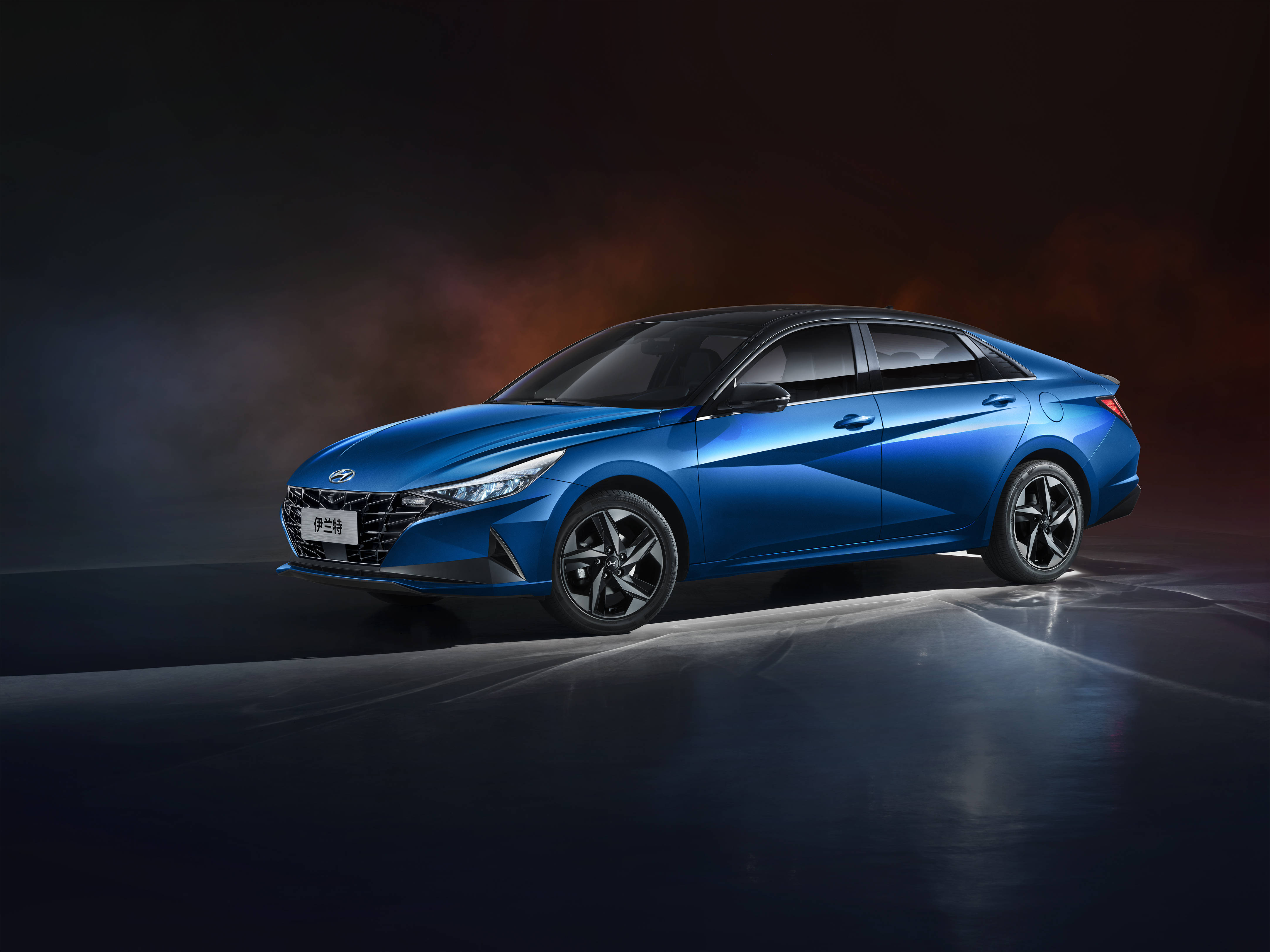 真正的技术实力派第七代伊兰特不仅仅是好看那么简单