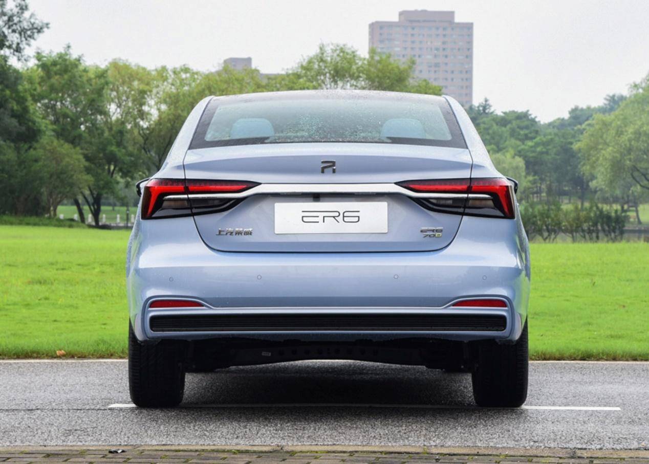 荣威rer6纯电续航620km后浪开始发力